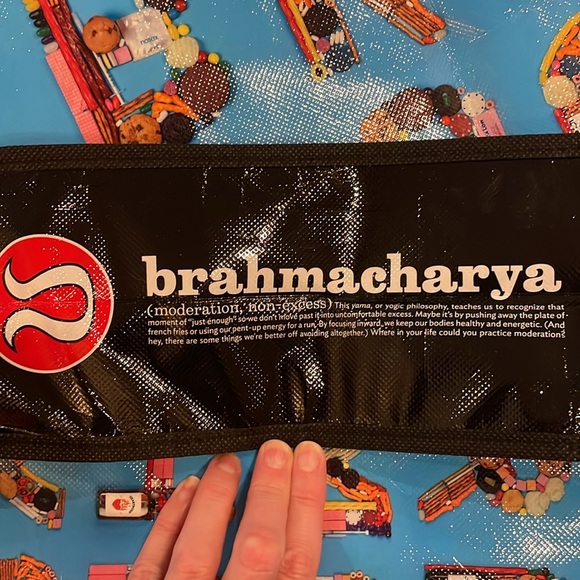 Lululemon Shopping Totes - Picture 2 of 4